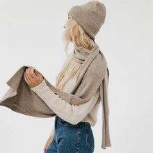 Load image into Gallery viewer, CASHMERE SCARF AND BEANIE SET // 2 COLORS