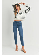 Load image into Gallery viewer, HIGH RISE PERFECT SKINNY WITH GRINDING // FINAL SALE