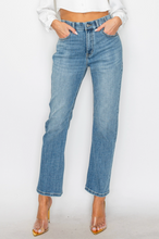 Load image into Gallery viewer, SHAPE HIGH RISE STRAIGHT JEANS