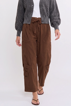 Load image into Gallery viewer, WIDE-LEG CARGO PANTS