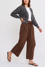 Load image into Gallery viewer, WIDE-LEG CARGO PANTS