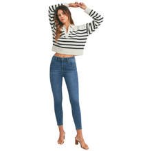 Load image into Gallery viewer, HIGH RISE PERFECT SKINNY WITH GRINDING // FINAL SALE