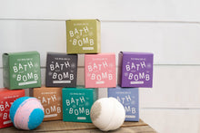 Load image into Gallery viewer, Spearmint & Eucalyptus Bath Bomb