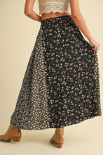 Load image into Gallery viewer, CHARLOTTE FLORAL SKIRT
