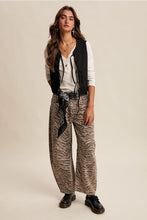 Load image into Gallery viewer, REMI DENIM VEST // 2 COLORS
