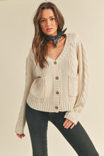 Load image into Gallery viewer, KNIT CARDI SWEATER // 2 COLORS
