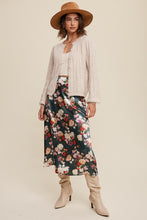 Load image into Gallery viewer, FLORAL PRINT SATIN MIDI

