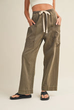 Load image into Gallery viewer, SIDE POCKET WIDE LEG PANTS
