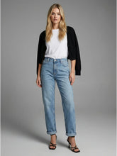Load image into Gallery viewer, TAPERED MID RISE BAGGY JEAN
