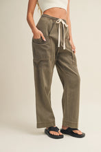 Load image into Gallery viewer, SIDE POCKET WIDE LEG PANTS
