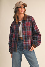 Load image into Gallery viewer, PLAID QUILTED JACKET
