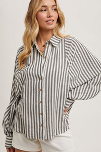 DELILAH ESSENTIAL BUTTON DOWN