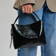 Load image into Gallery viewer, SOPHIE CROSSBODY BAG  / MODA LUXE
