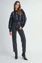 Load image into Gallery viewer, FLORAL EMBROIDERED SCALLOP SWEATER
