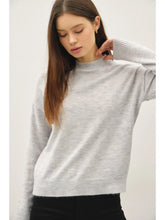 Load image into Gallery viewer, WREN MOCK NECK SWEATER // 3 COLORS
