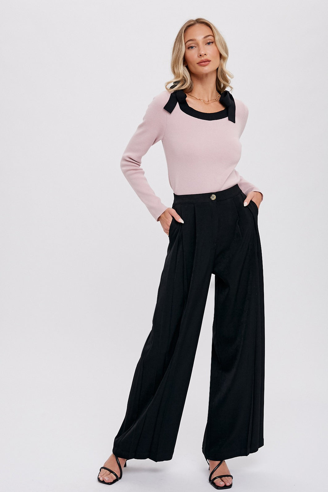 PINTUCK WIDE LEG PANTS