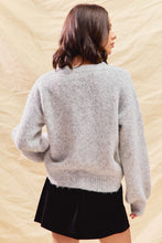 Load image into Gallery viewer, SEQUINS BOW SWEATER
