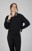Load image into Gallery viewer, BROOKLYN SCUBA HALF ZIP // 2 COLORS
