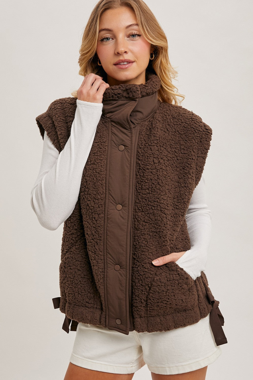 MOCK NECK SHERPA VEST