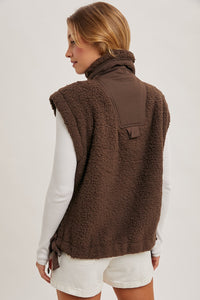 MOCK NECK SHERPA VEST