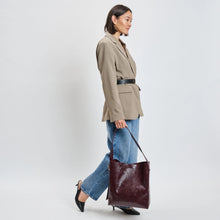 Load image into Gallery viewer, BROOKE BUCKET BAG / MODA LUXE
