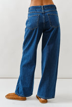 Load image into Gallery viewer, DRAWSTRING WAIST STRAIGHT LEG JEANS
