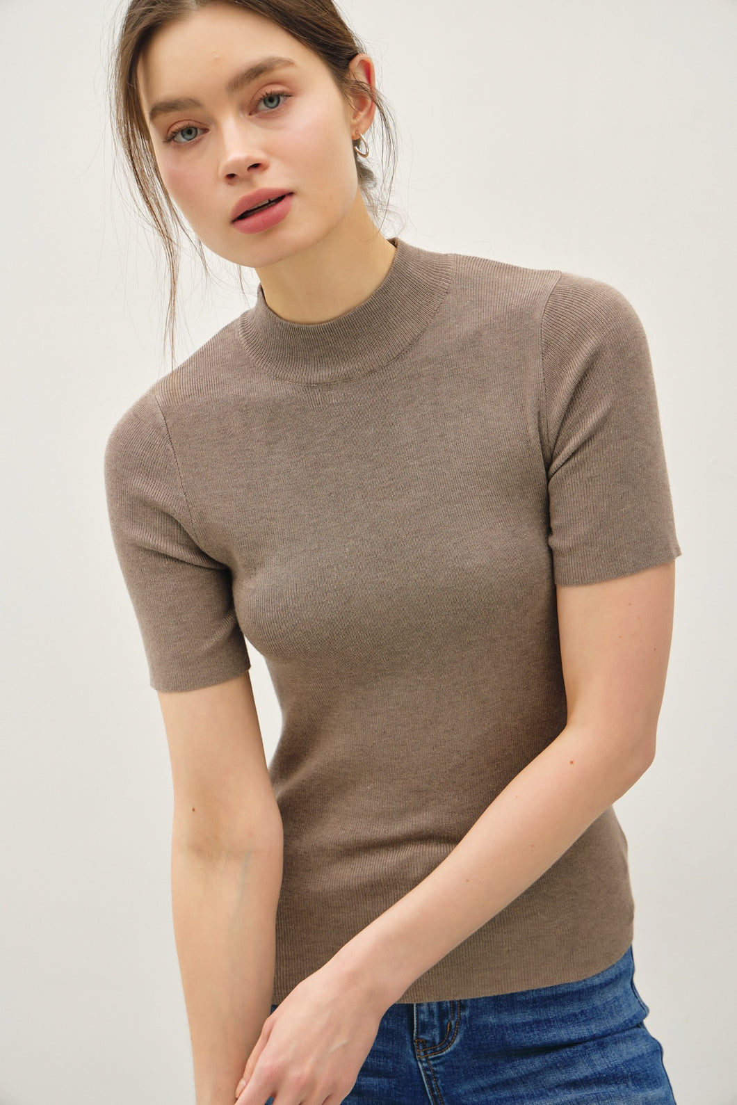 SHORT SLEEVE MOCK NECK TOP // 3 COLORS