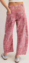 Load image into Gallery viewer, PAISLEY BARREL JEANS
