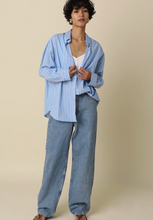 Load image into Gallery viewer, CAPRI LINEN BUTTON DOWN TOP
