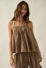 Load image into Gallery viewer, CRINKLE COTTON A LINE HALTER TOP

