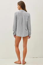 Load image into Gallery viewer, LINEN BLEND BUTTON DOWN
