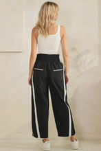 Load image into Gallery viewer, STRIPE TRACK PANTS
