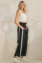 Load image into Gallery viewer, STRIPE TRACK PANTS
