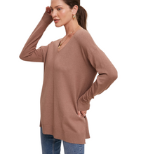 Load image into Gallery viewer, CLASSIC PULLOVER SWEATER // 3 COLORS
