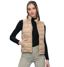 Load image into Gallery viewer, ULTRA LIGHTWEIGHT PUFFER VEST // 2 COLORS

