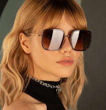 Load image into Gallery viewer, COSMO SUNGLASSES &amp; CASE- FREYRS
