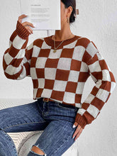 Load image into Gallery viewer, Checkered Round Neck Sweater
