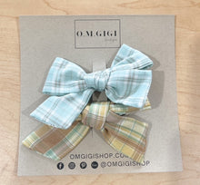 Load image into Gallery viewer, BOW HAIR CLIP // 2 STYLES
