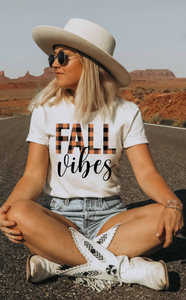 FALL VIBES GRAPHIC TEE // FINAL SALE