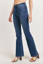 Load image into Gallery viewer, **FINAL SALE // HIGH RISE SKINNY FLARE
