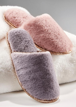 Load image into Gallery viewer, VEGAN FUR PLUSH SLIPPERS // 2 COLORS
