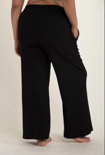 Load image into Gallery viewer, RIBBED LUXE LOUNGE PANTS
