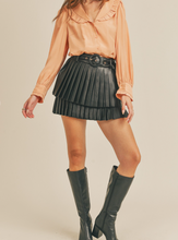 Load image into Gallery viewer, FAUX LEATHER PLEATED MINI SKIRT

