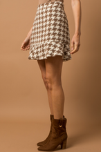 Load image into Gallery viewer, HOUNDSTOOTH FIT + FLARE SKIRT
